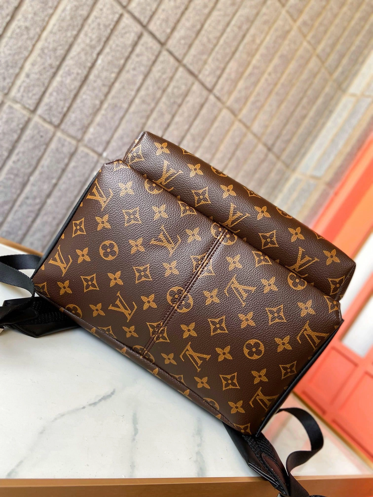 Mens Louis Vuitton Backpacks SunProtective 92861