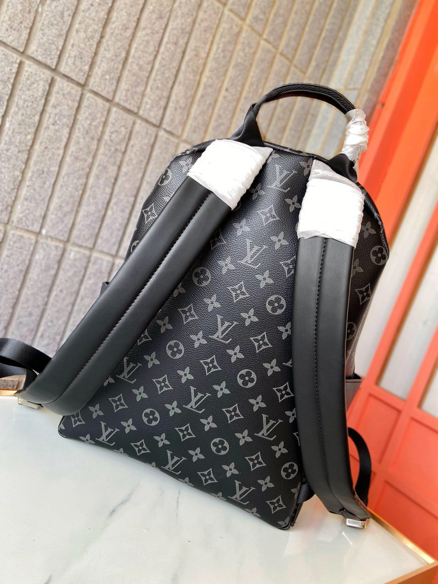 Mens Louis Vuitton Backpacks Breathable 92827