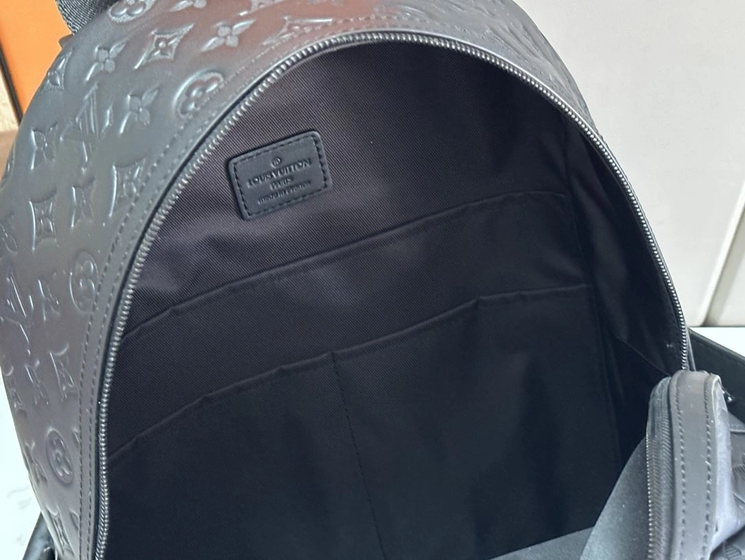 ComfortFit Mens Louis Vuitton Backpacks 91792