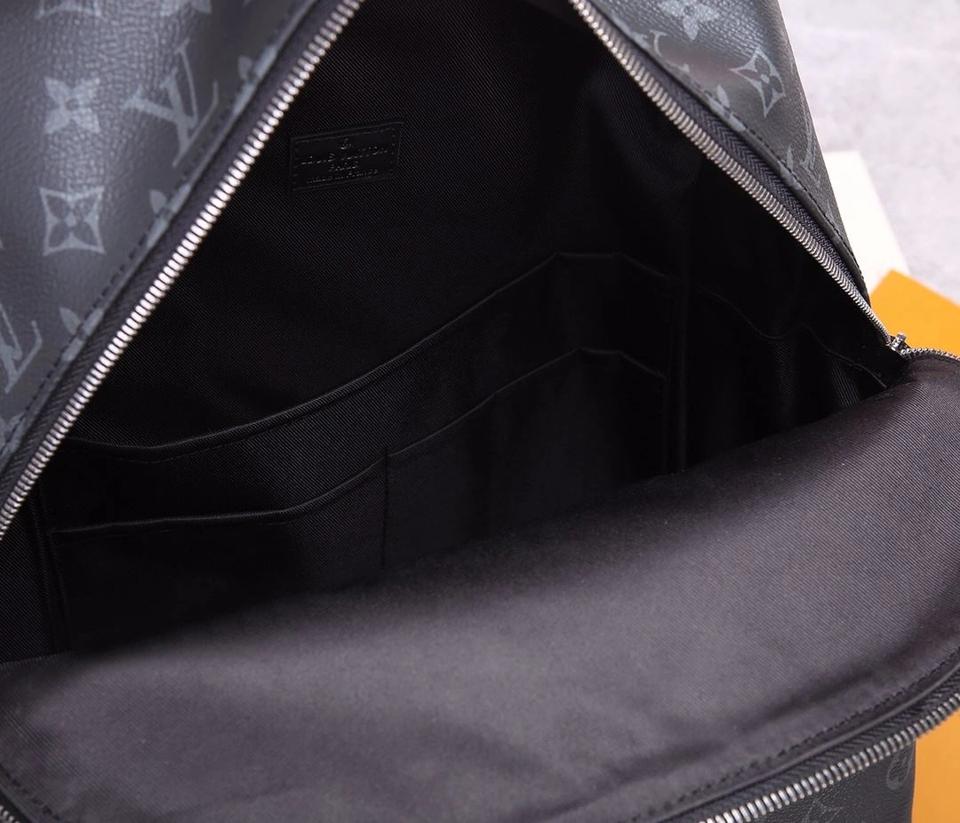 Mens Louis Vuitton Backpacks Lightweight 91835