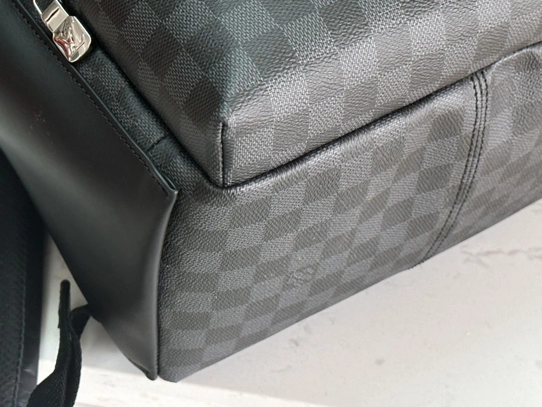 Upgraded Mens Louis Vuitton Backpacks 91785
