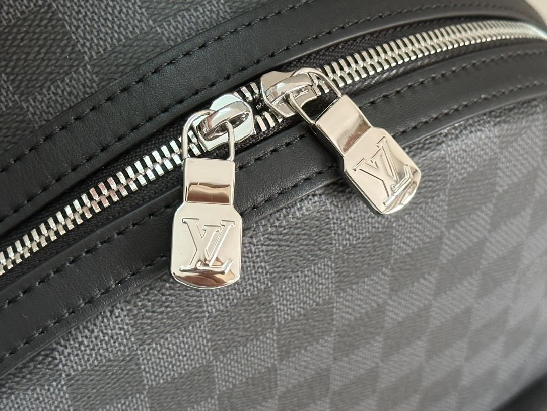 Upgraded Mens Louis Vuitton Backpacks 91785