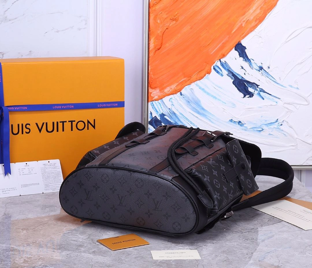 Mens Louis Vuitton Backpacks Sleek 91795