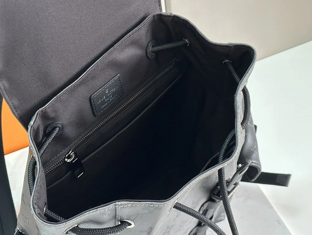 Mens Louis Vuitton Backpacks Stretchable 91784