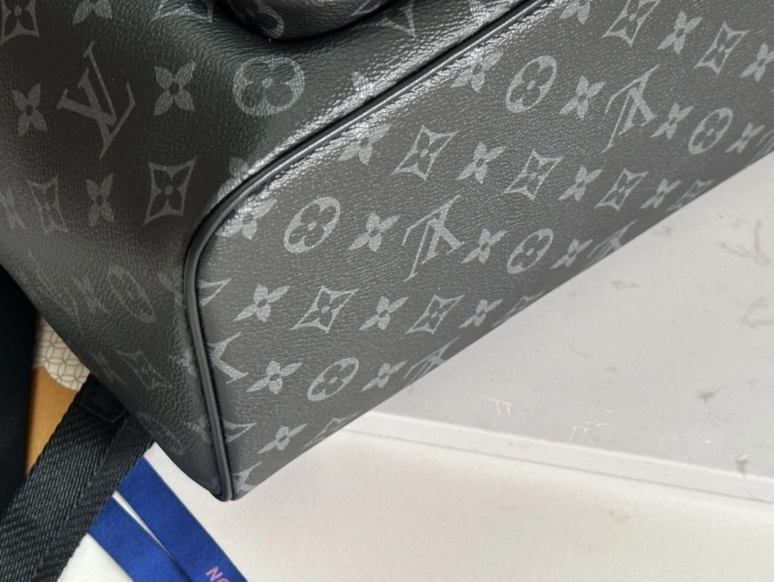 Mens Louis Vuitton Backpacks FlexibleFit 91782