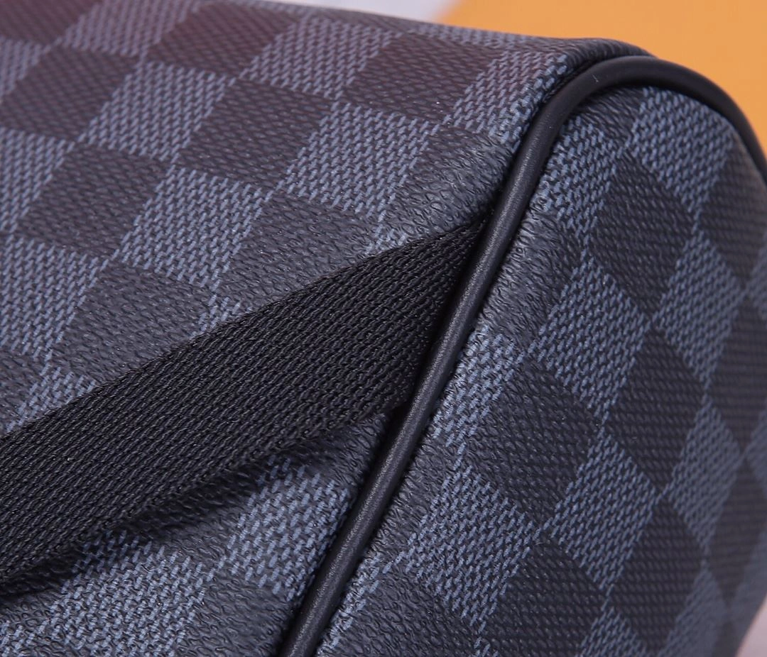 Mens Louis Vuitton Backpacks Popular 91779