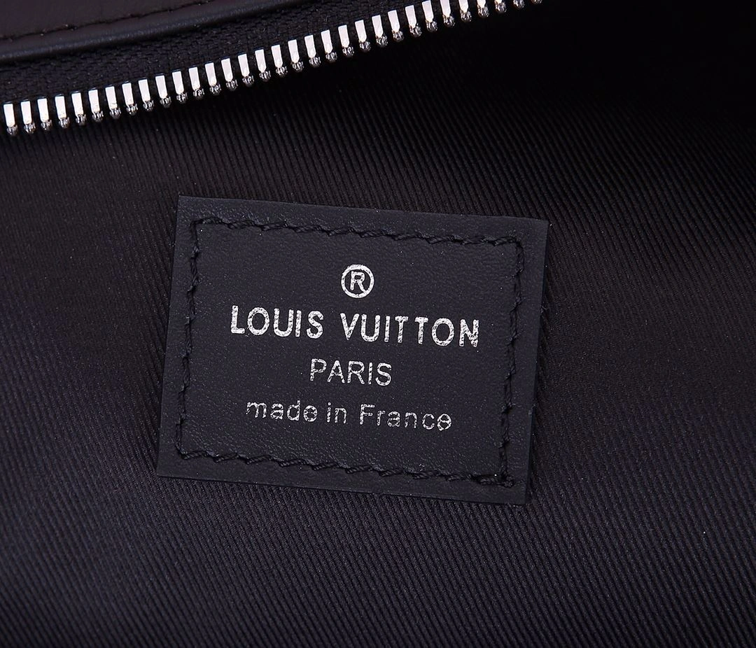 EasyCare Mens Louis Vuitton Backpacks 91777