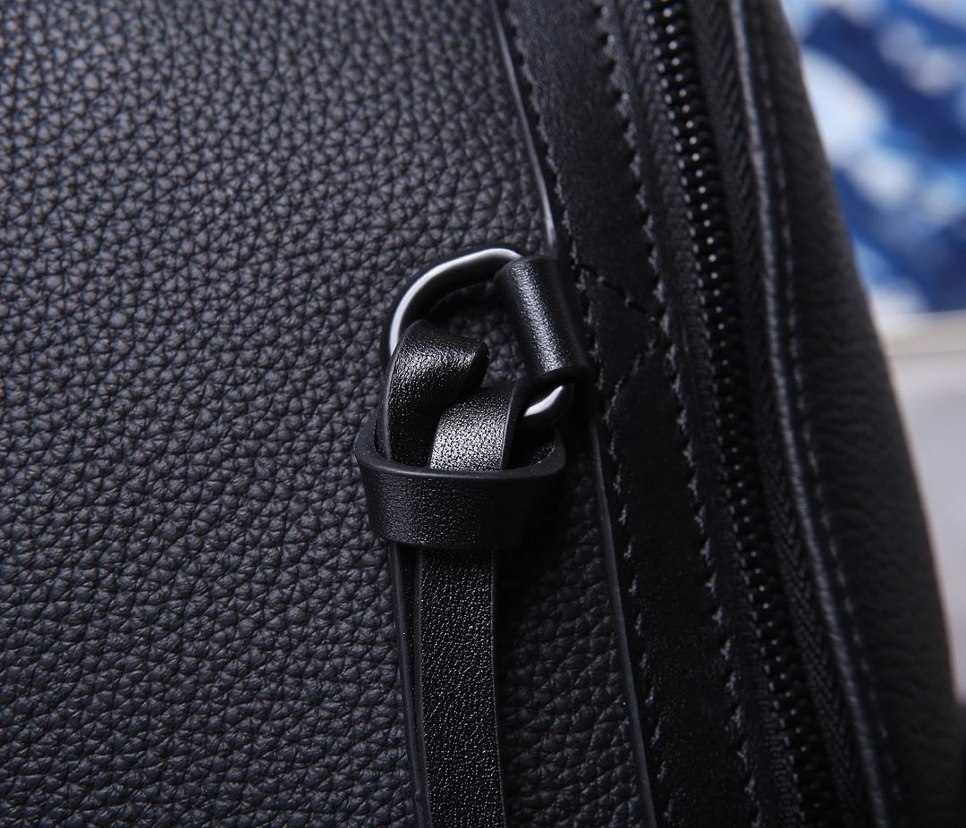 SoftTouch Mens Louis Vuitton Backpacks 91810