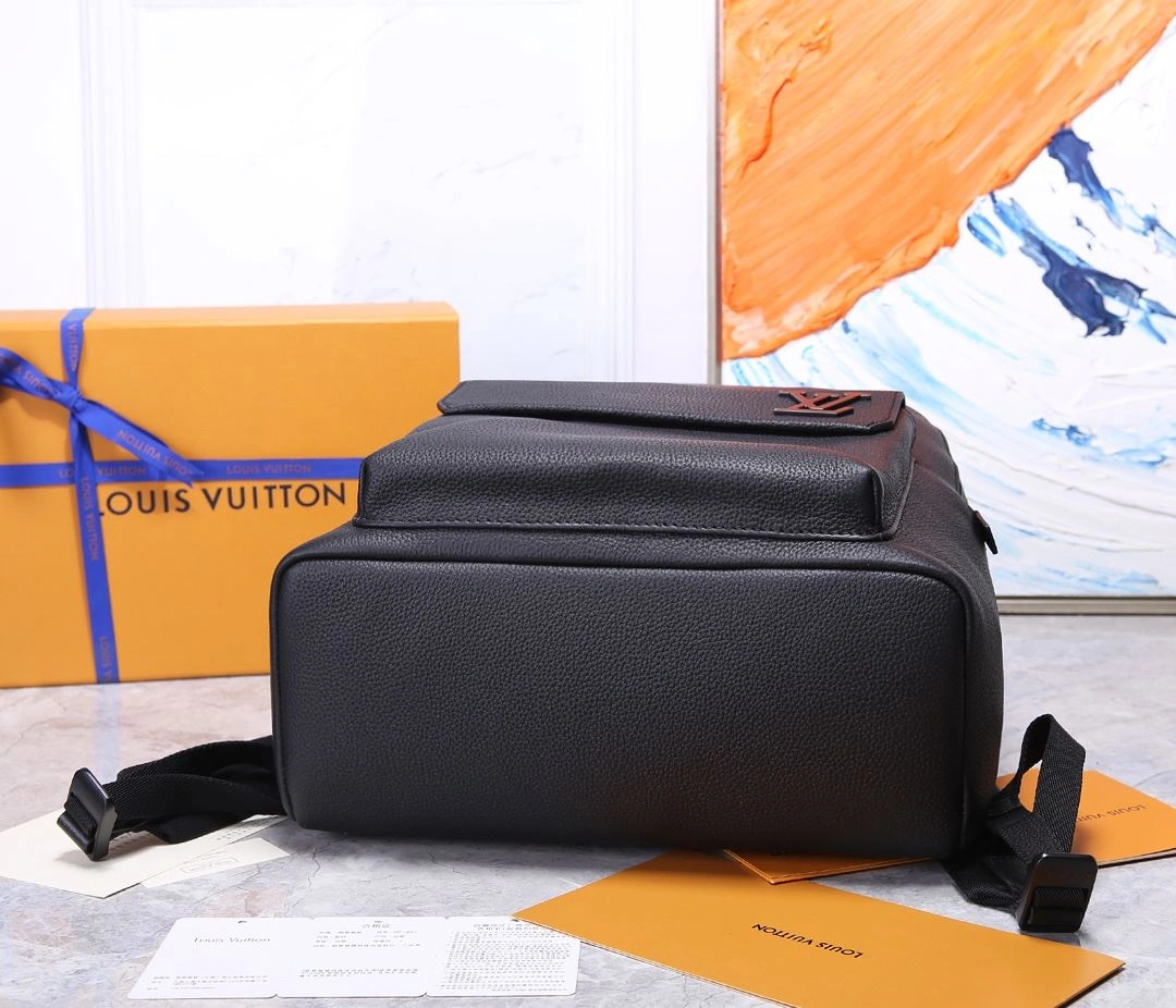 SoftTouch Mens Louis Vuitton Backpacks 91810