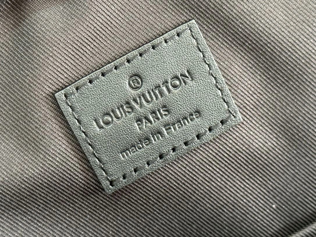 Mens Louis Vuitton Backpacks Compact 91808