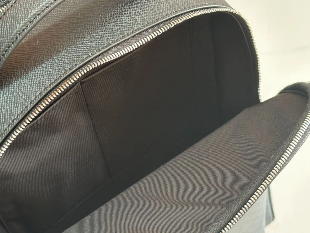 MoistureWicking Mens Louis Vuitton Backpacks 91764