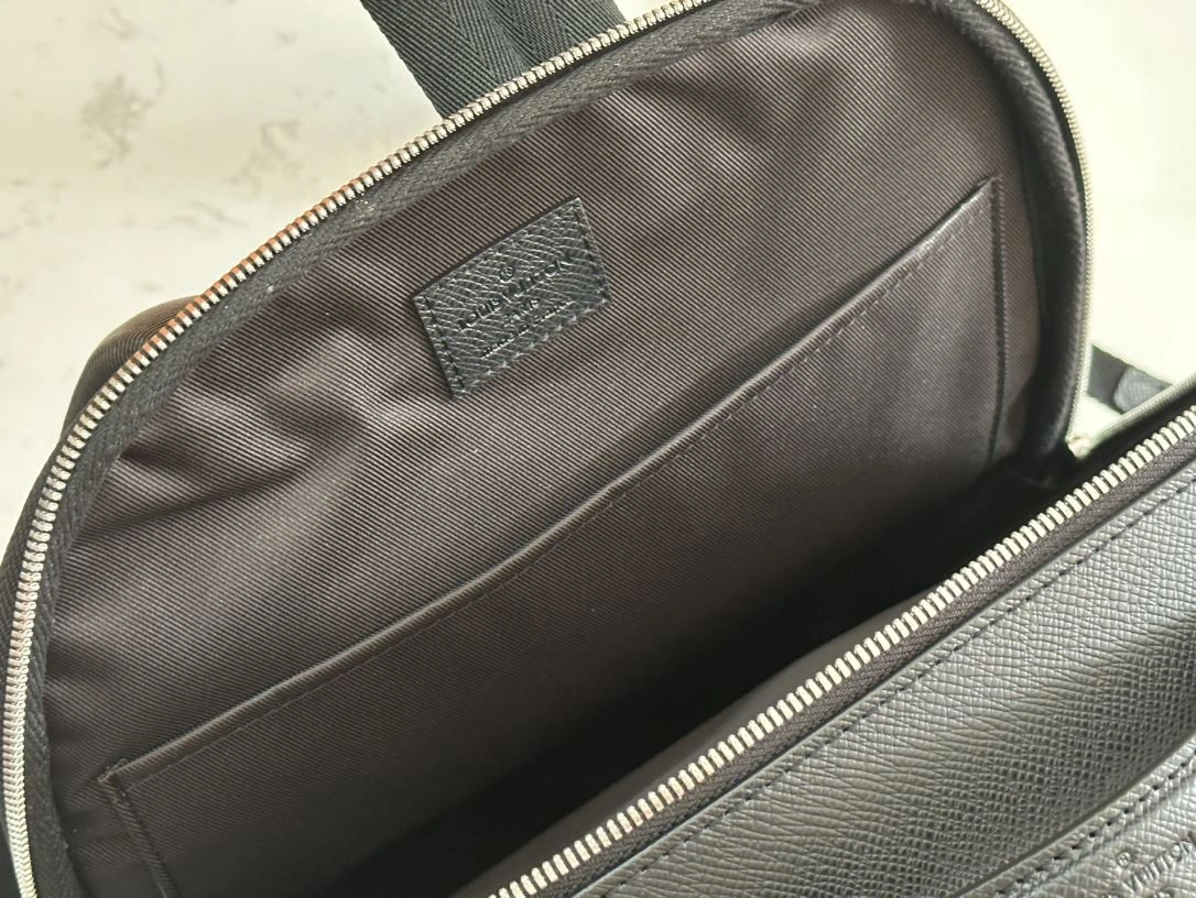 MoistureWicking Mens Louis Vuitton Backpacks 91764