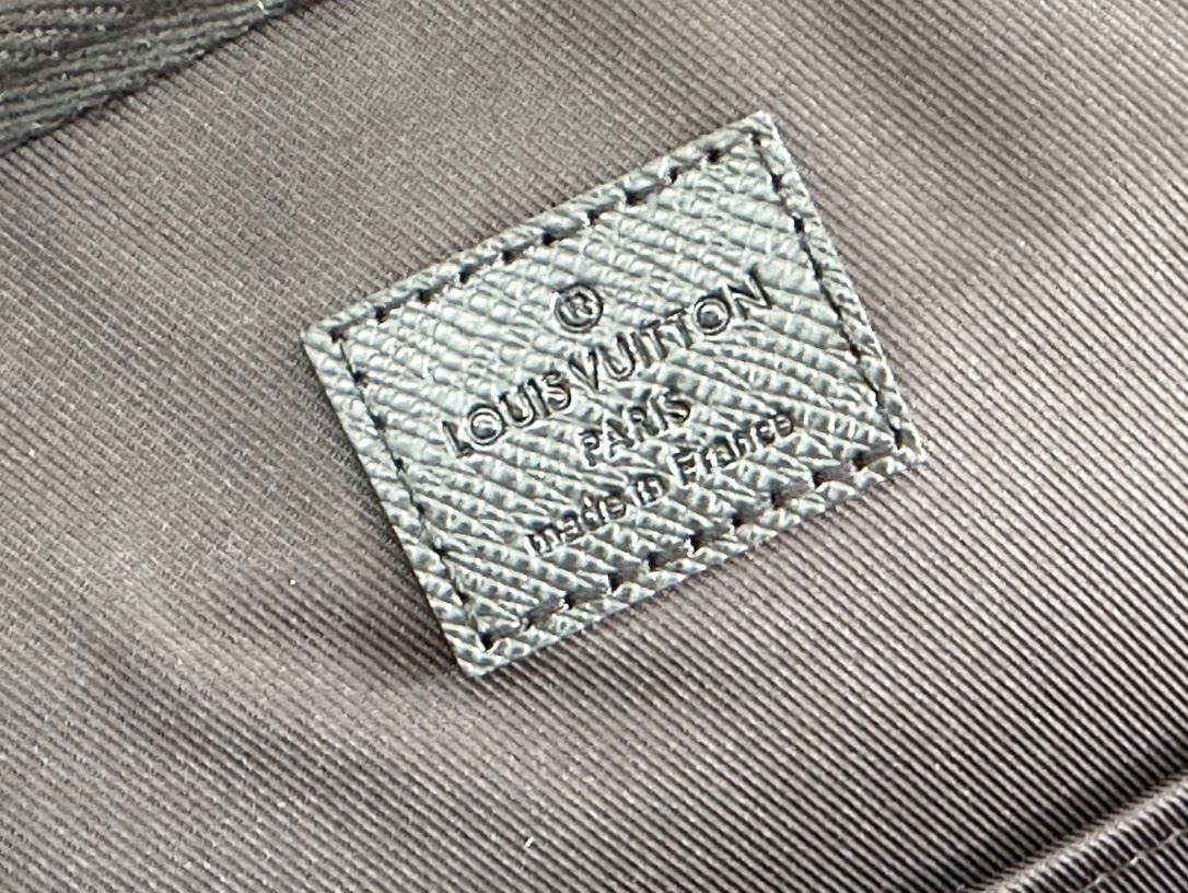 MoistureWicking Mens Louis Vuitton Backpacks 91764