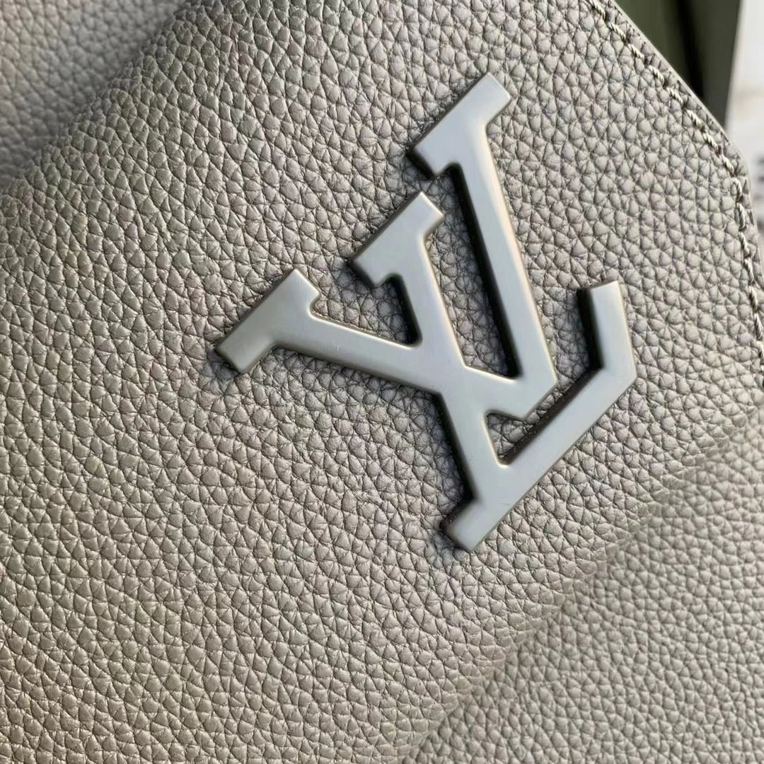 Attractive Mens Louis Vuitton Backpacks 91758