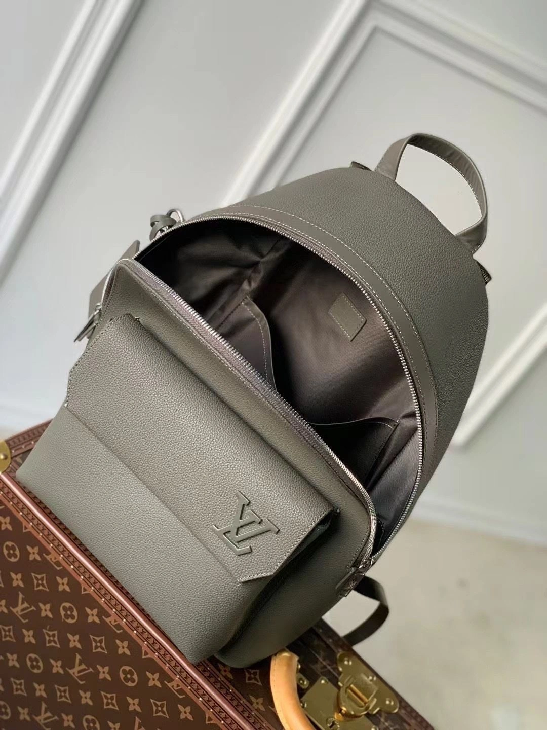 Attractive Mens Louis Vuitton Backpacks 91758
