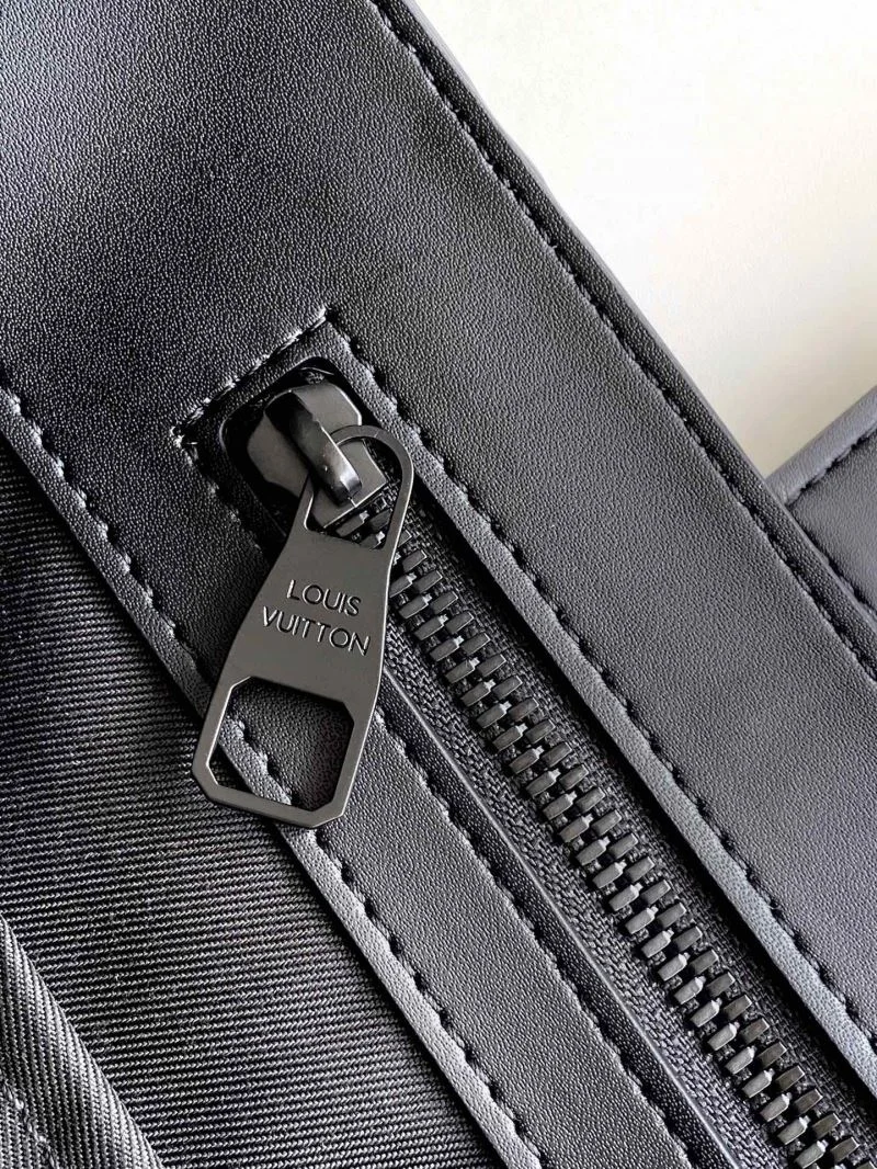 ZipUp Mens Louis Vuitton Briefcases 42120
