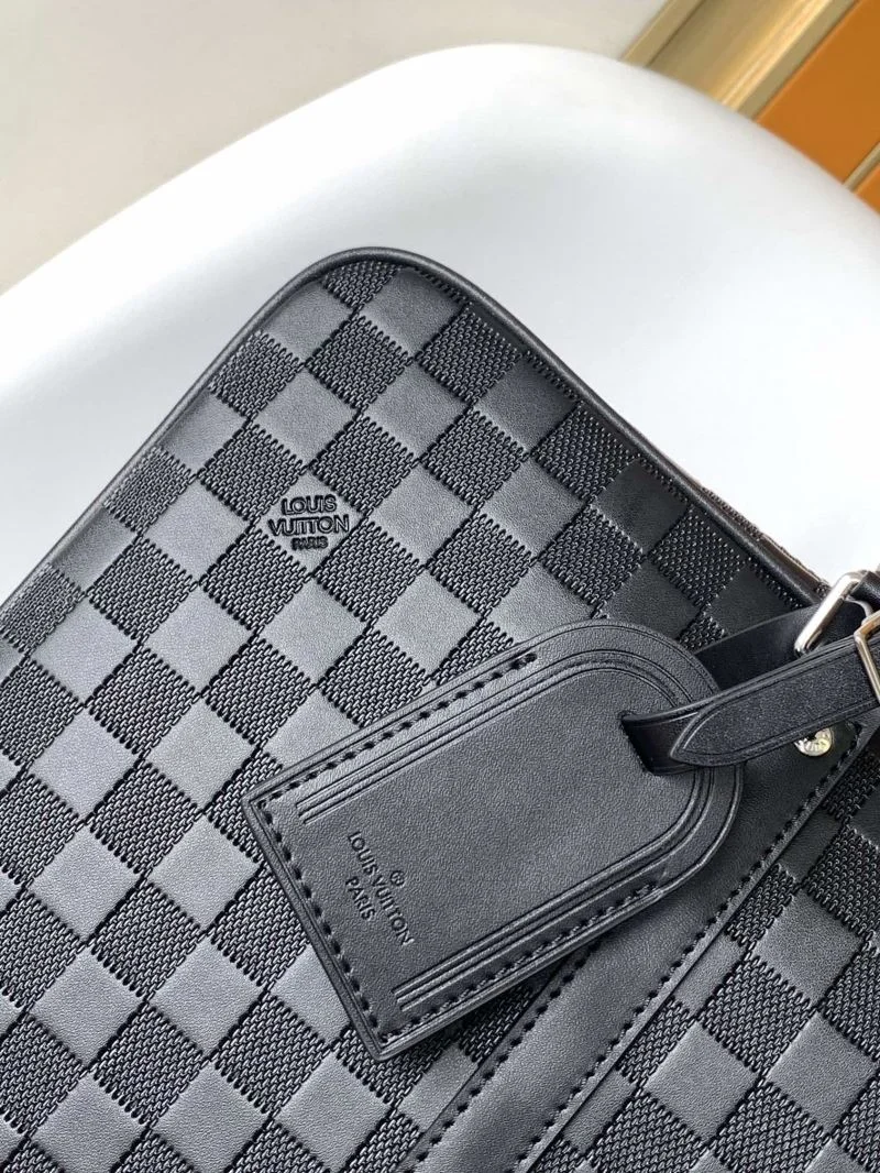 Mens Louis Vuitton Briefcases Effortless 42106