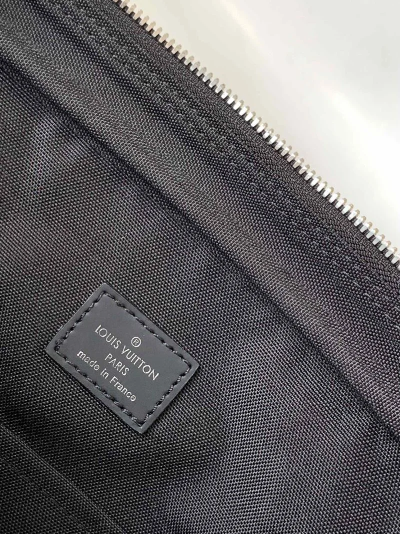 Mens Louis Vuitton Briefcases Sporty 42071