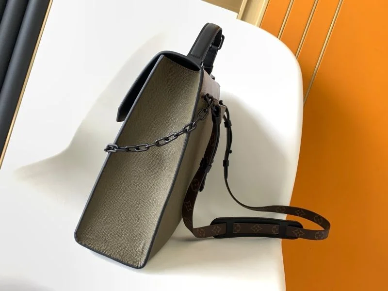 Neat Mens Louis Vuitton Briefcases 42063