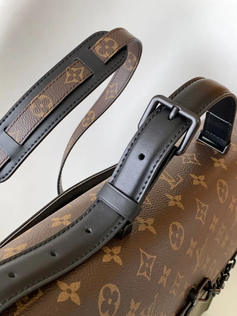 Neat Mens Louis Vuitton Briefcases 42063