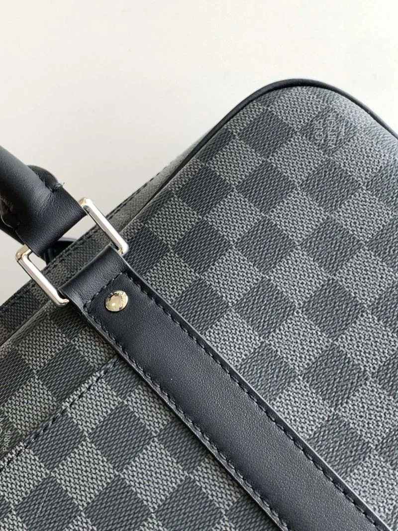 Attractive Mens Louis Vuitton Briefcases 41811