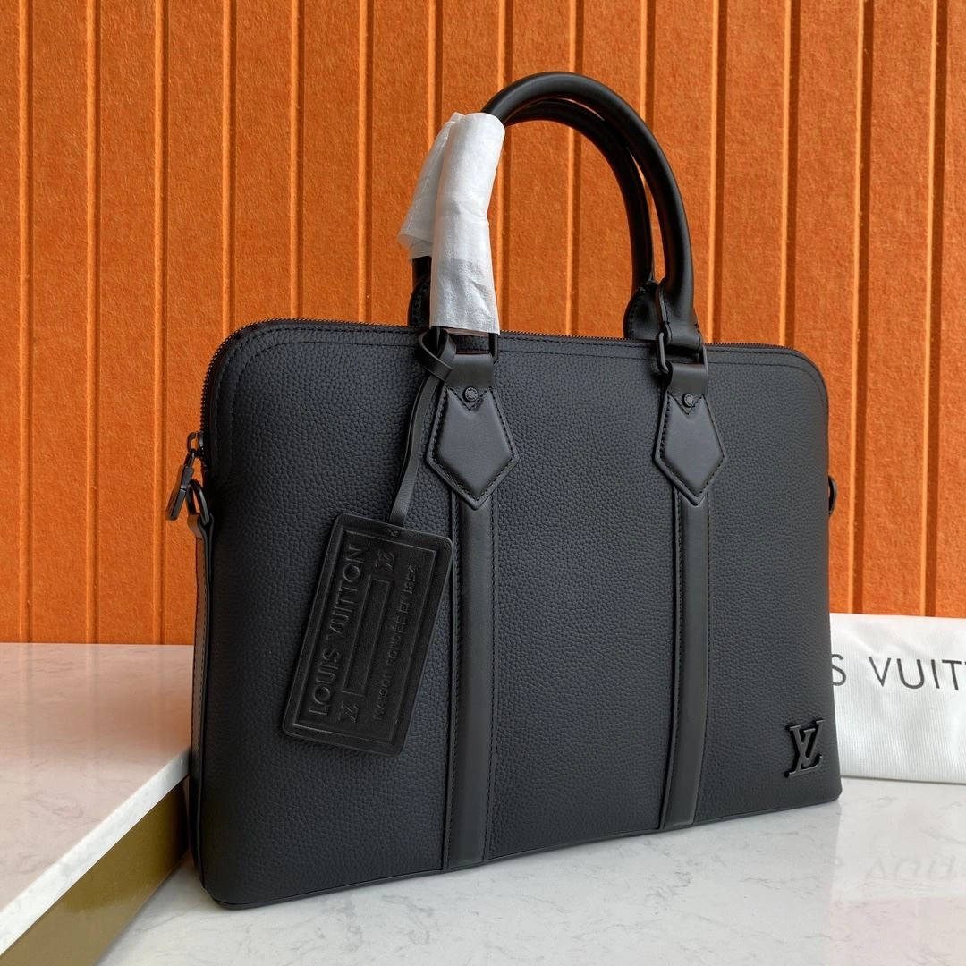 Mens Louis Vuitton Briefcases Minimalist 92814