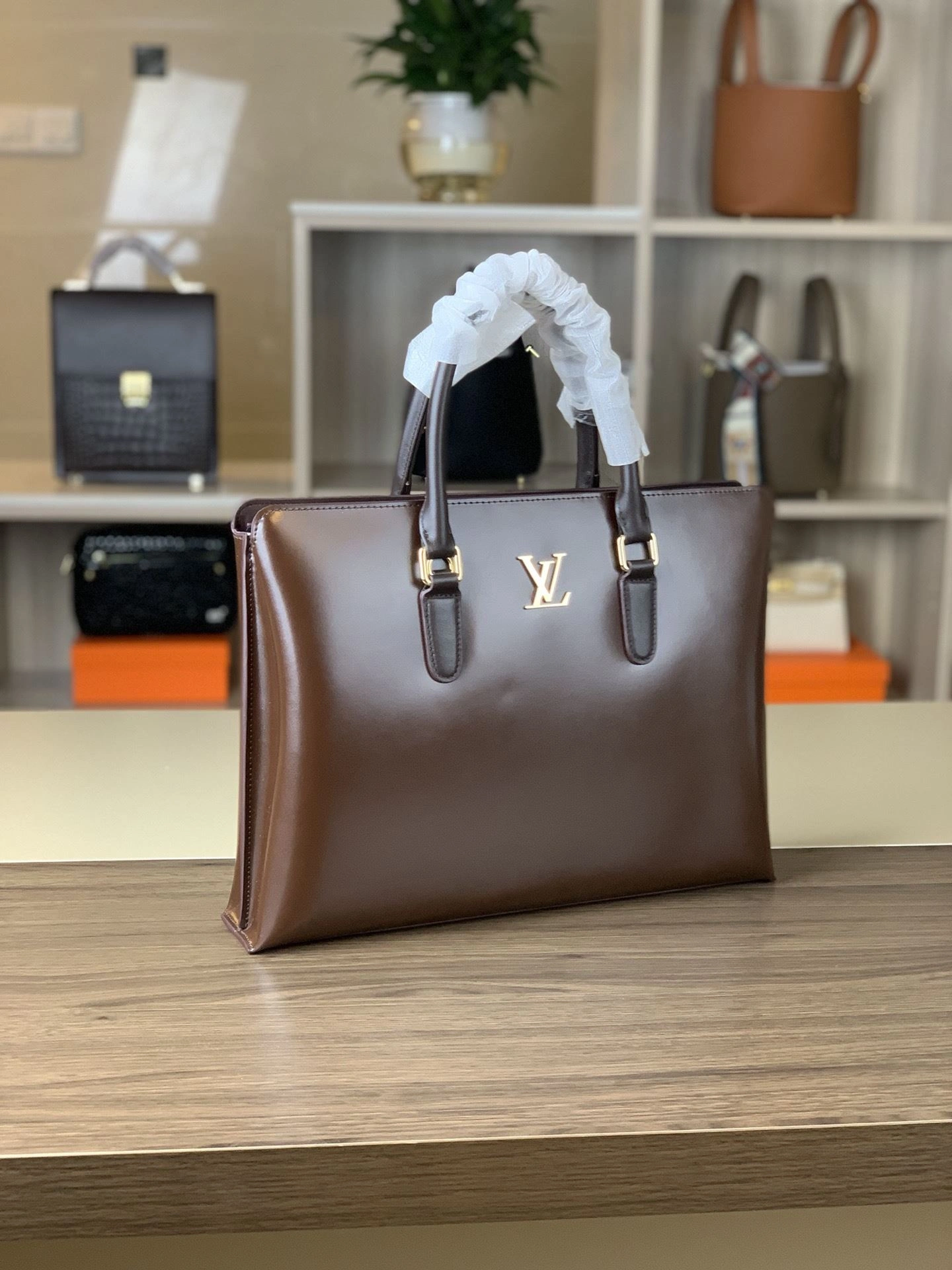 ModernLook Mens Louis Vuitton Briefcases 92812