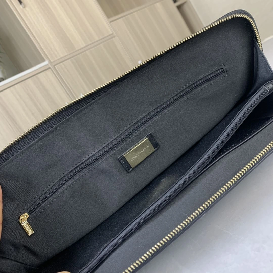 Cozy Mens Louis Vuitton Briefcases 92810