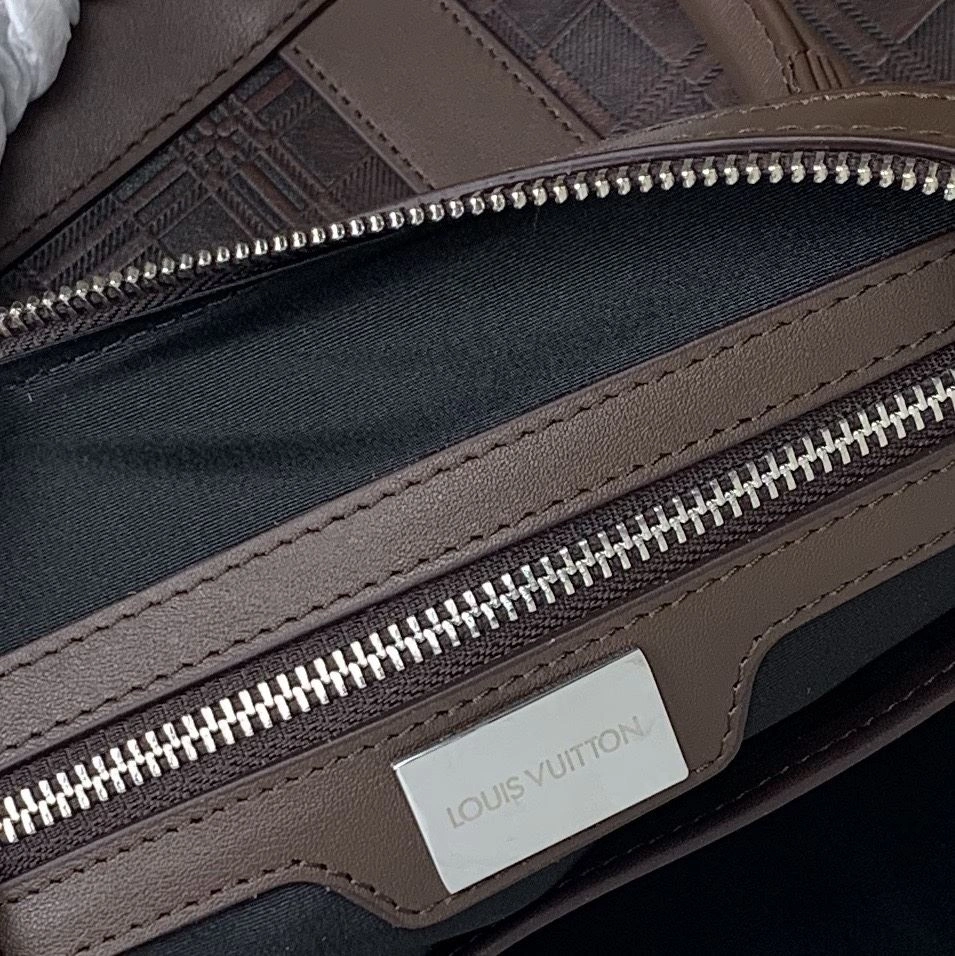 Mens Louis Vuitton Briefcases Casual 92807