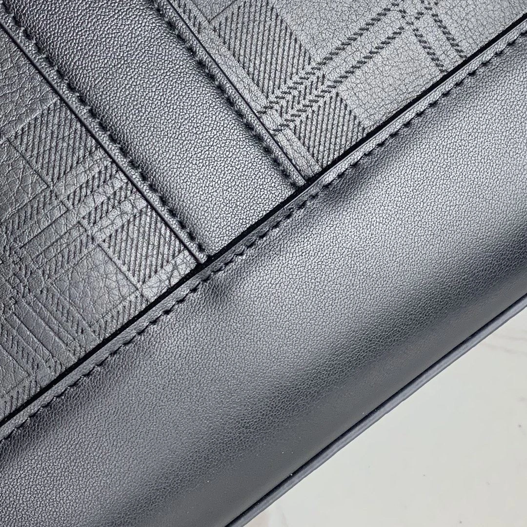 Mens Louis Vuitton Briefcases EasyCare 92806