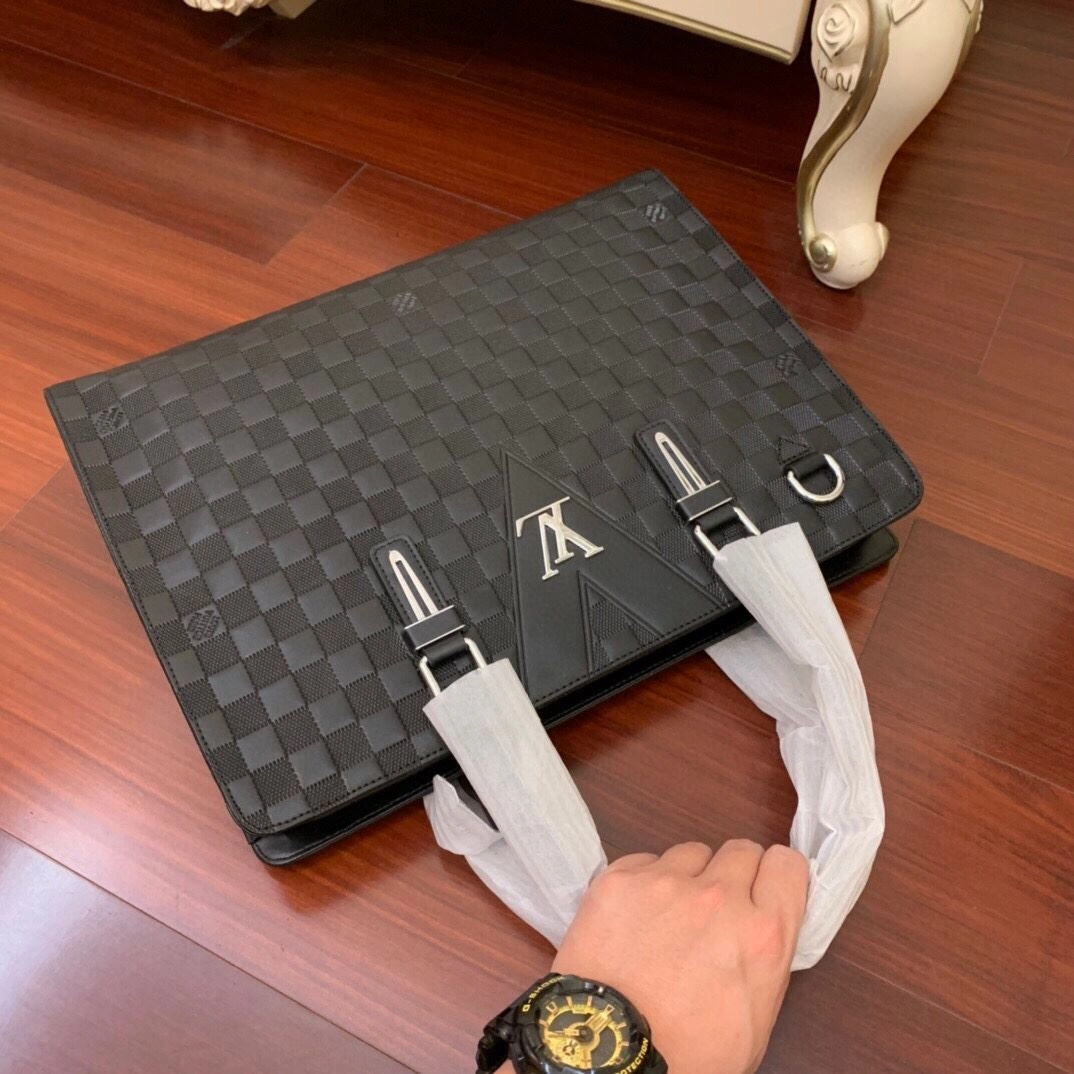 HighPerformance Mens Louis Vuitton Briefcases 92803