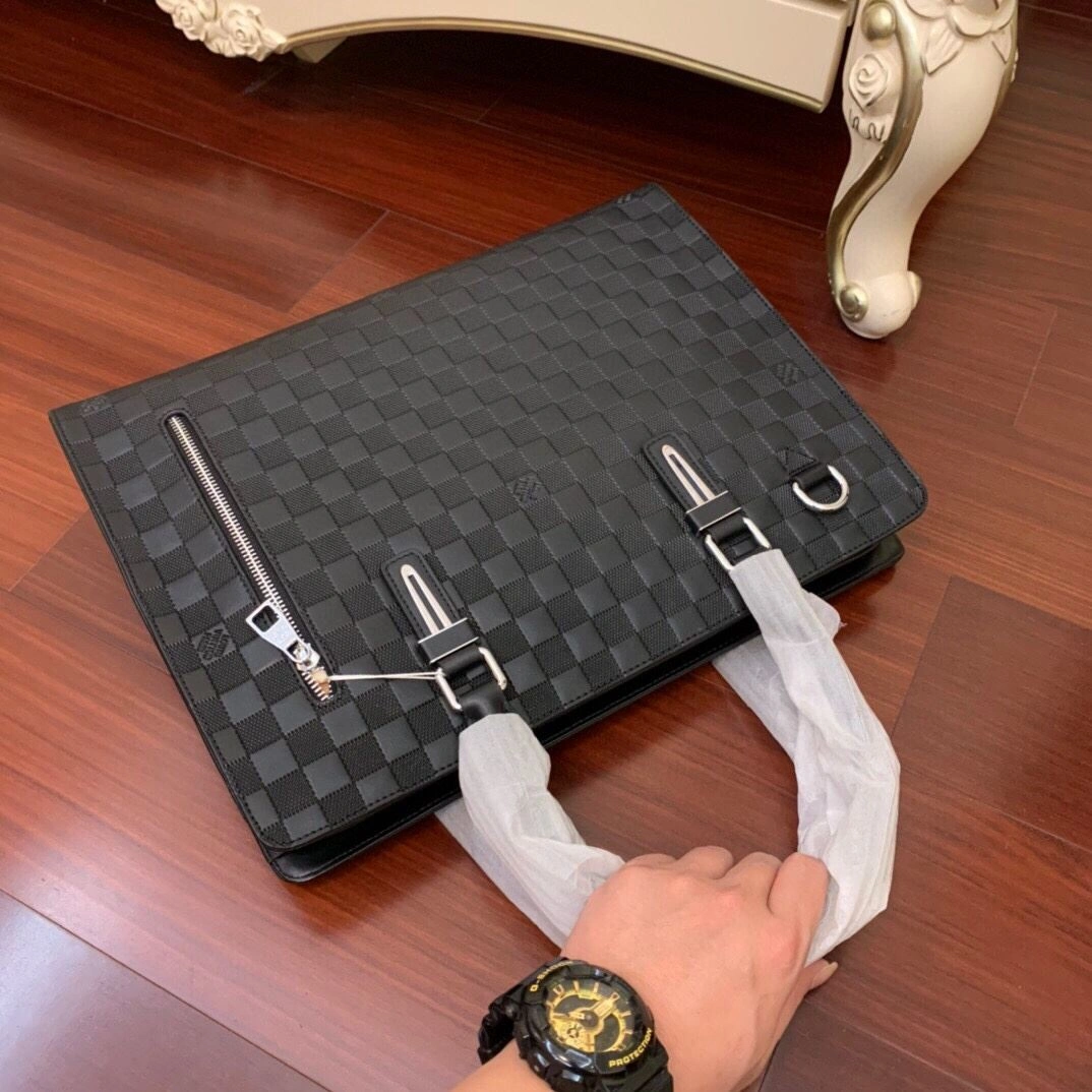 HighPerformance Mens Louis Vuitton Briefcases 92803