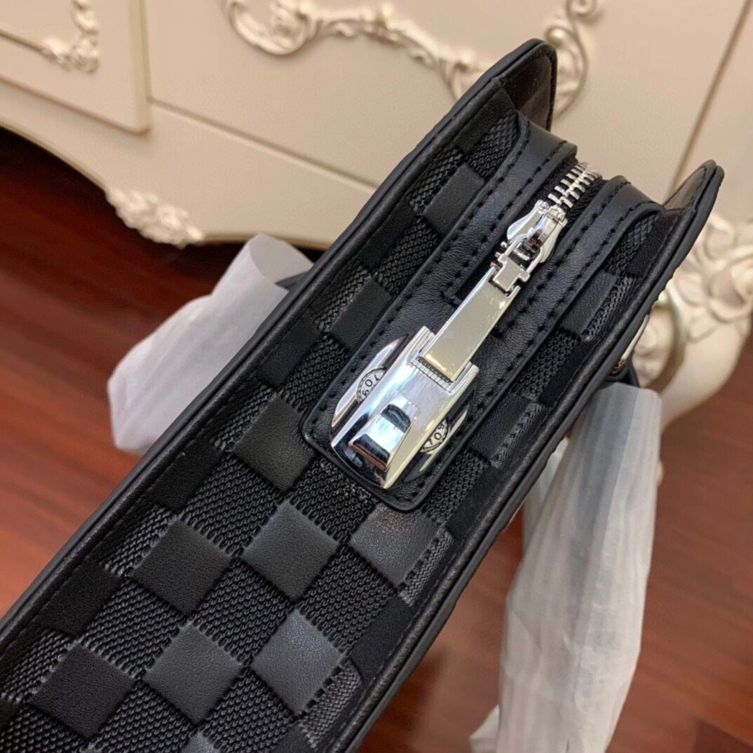HighPerformance Mens Louis Vuitton Briefcases 92803