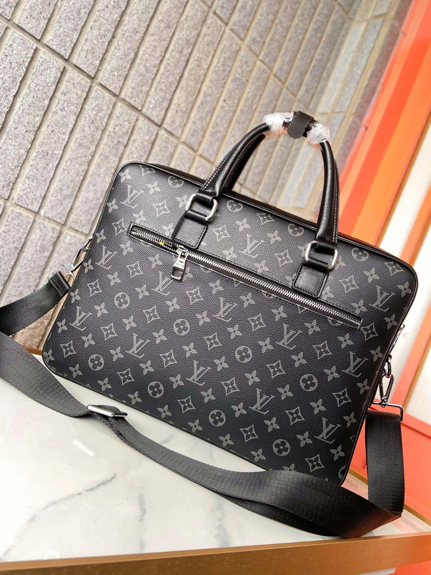 HighQuality Mens Louis Vuitton Briefcases 92798