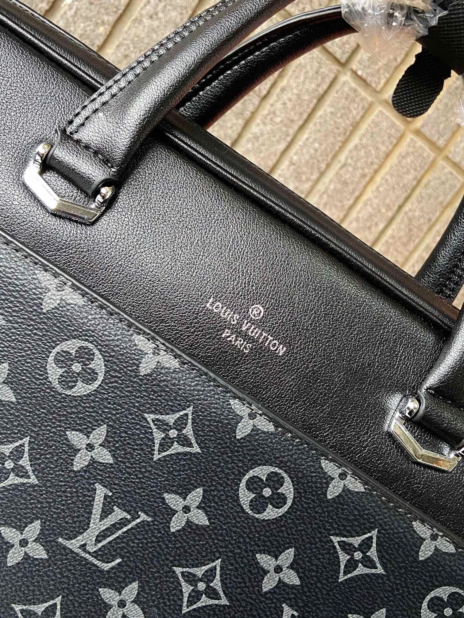 HighQuality Mens Louis Vuitton Briefcases 92798