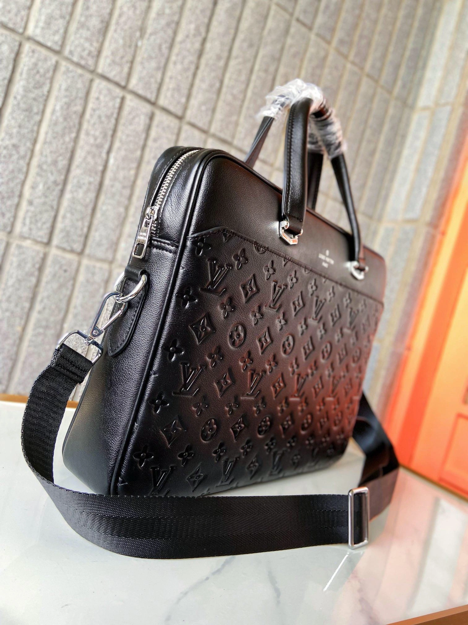 Chic Mens Louis Vuitton Briefcases 92800