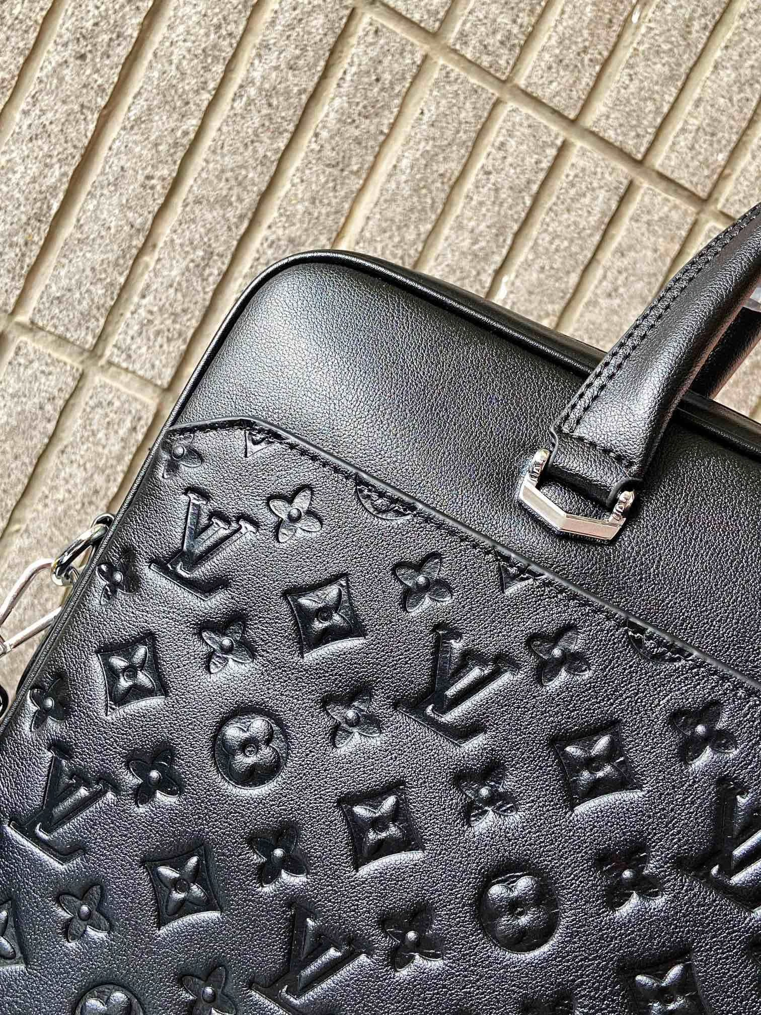 Chic Mens Louis Vuitton Briefcases 92800