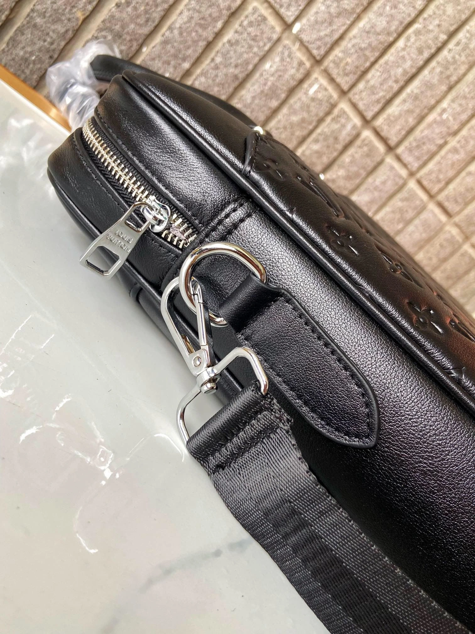 Chic Mens Louis Vuitton Briefcases 92800