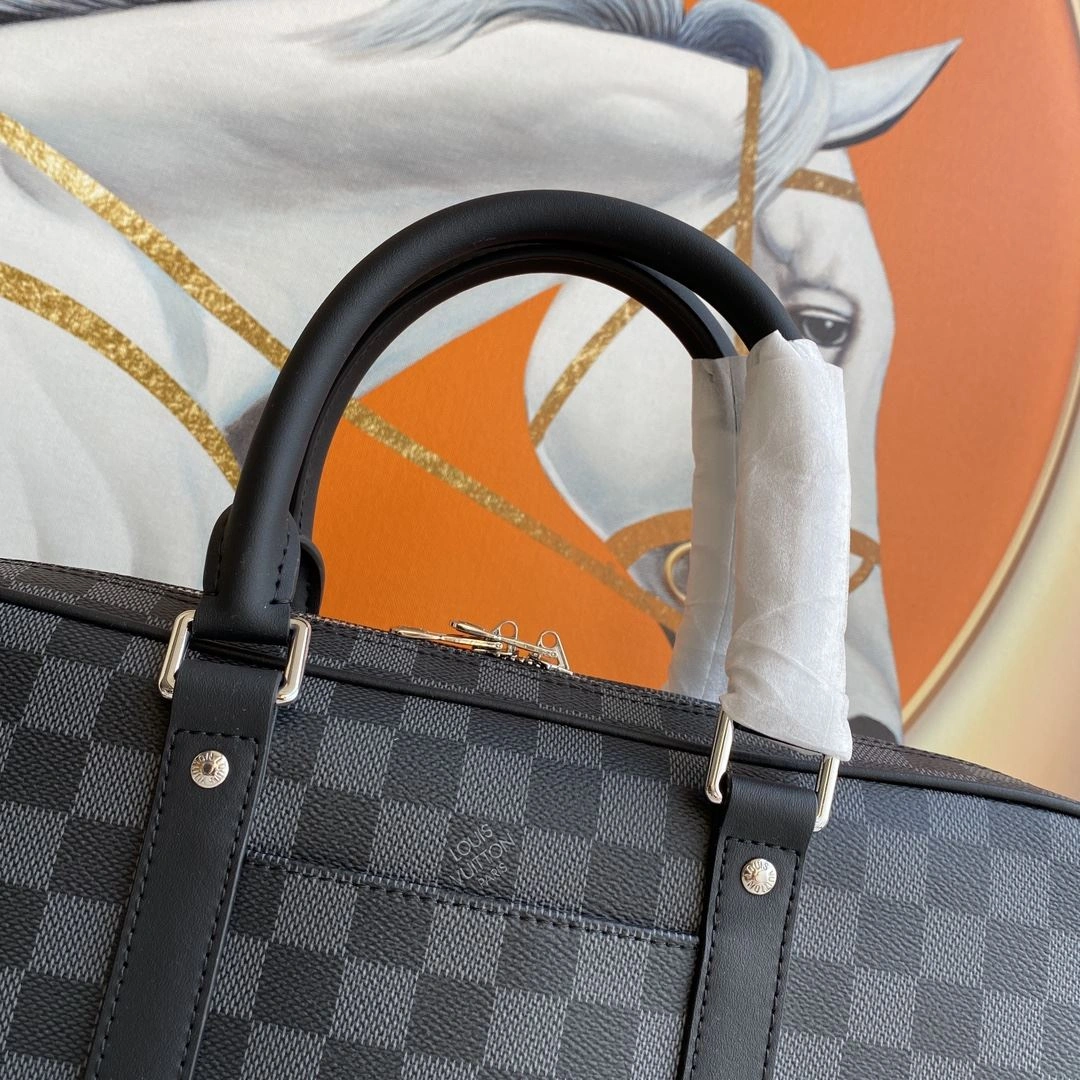 ModernLook Mens Louis Vuitton Briefcases 92826