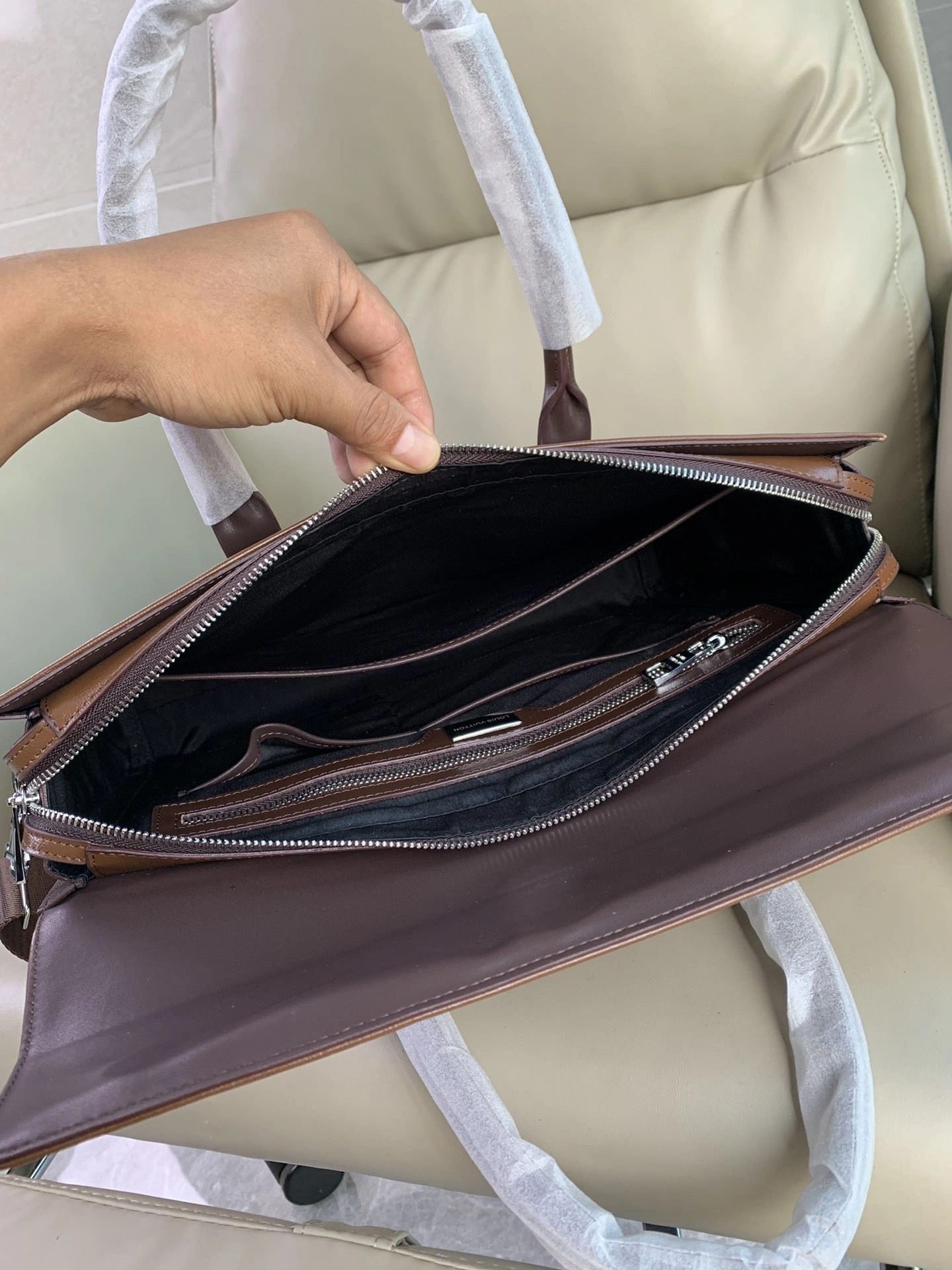 FastDry Mens Louis Vuitton Briefcases 92786