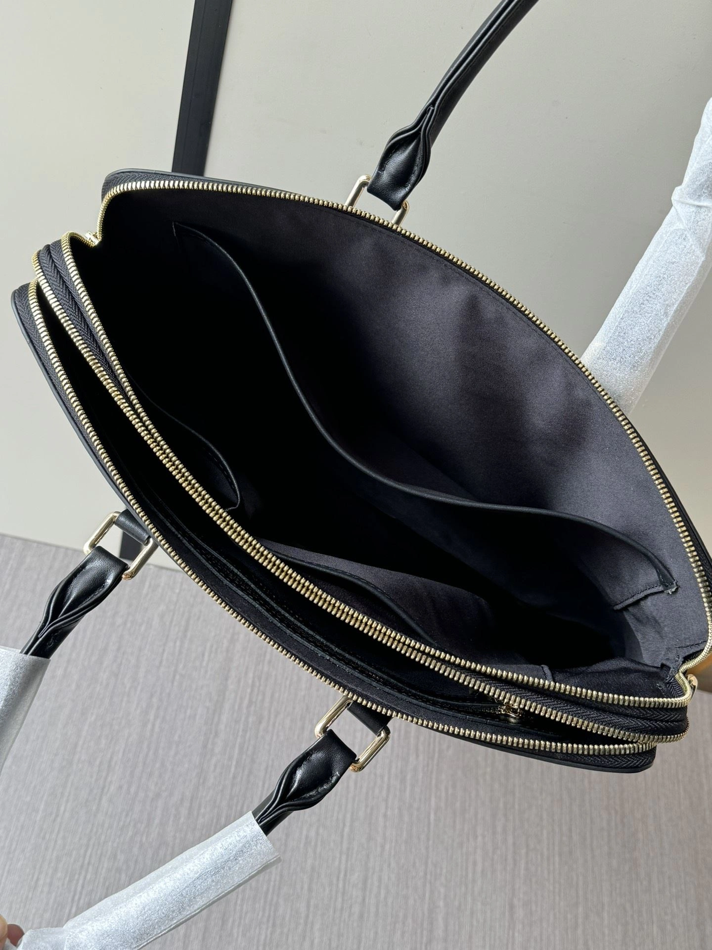 FreshLook Mens Louis Vuitton Briefcases 92785