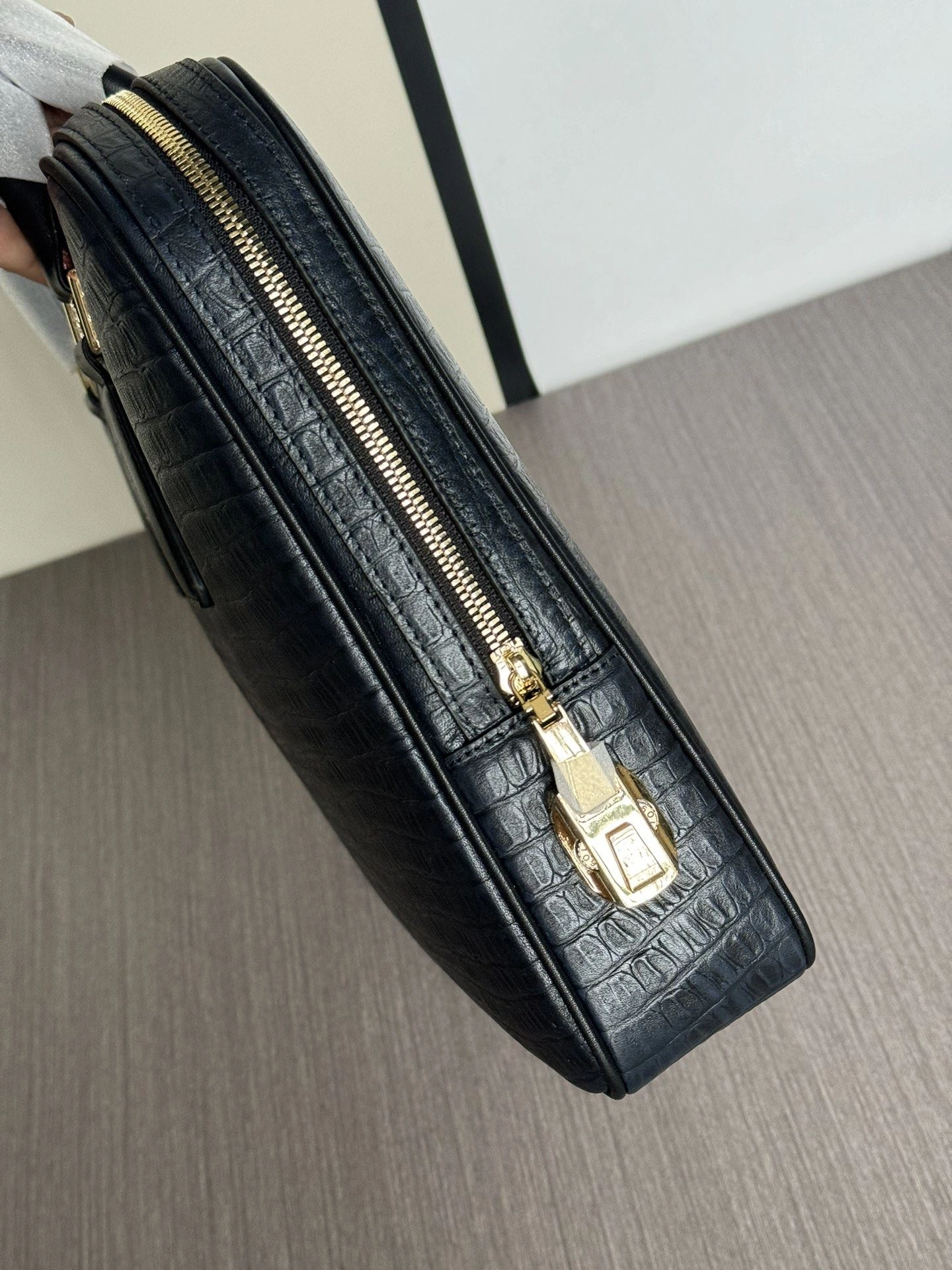 Snug Mens Louis Vuitton Briefcases 92824