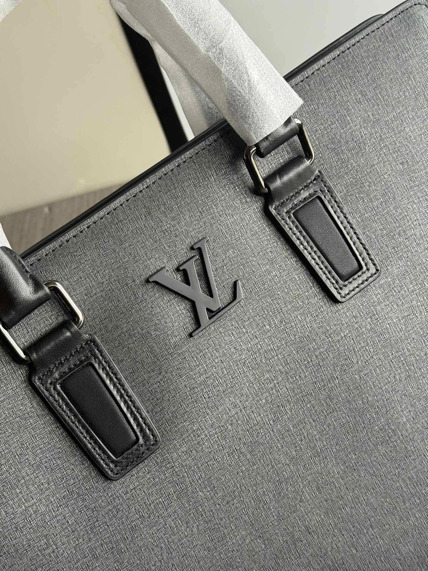 StreetReady Mens Louis Vuitton Briefcases 92809