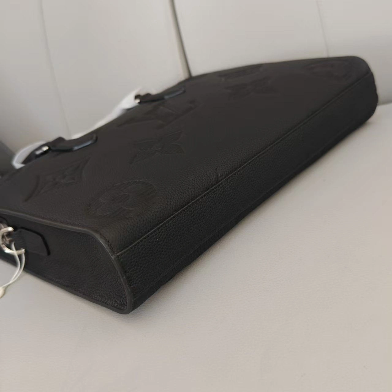 Mens Louis Vuitton Briefcases TimelessDesign 92767