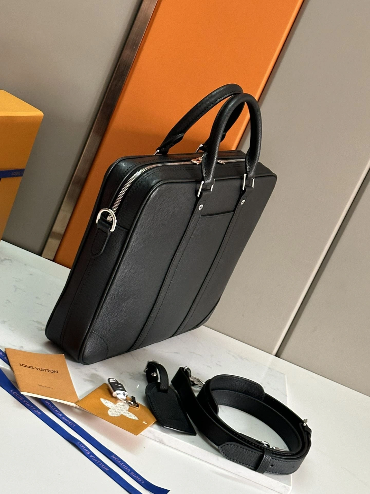 Mens Louis Vuitton Briefcases Comfortable 91767
