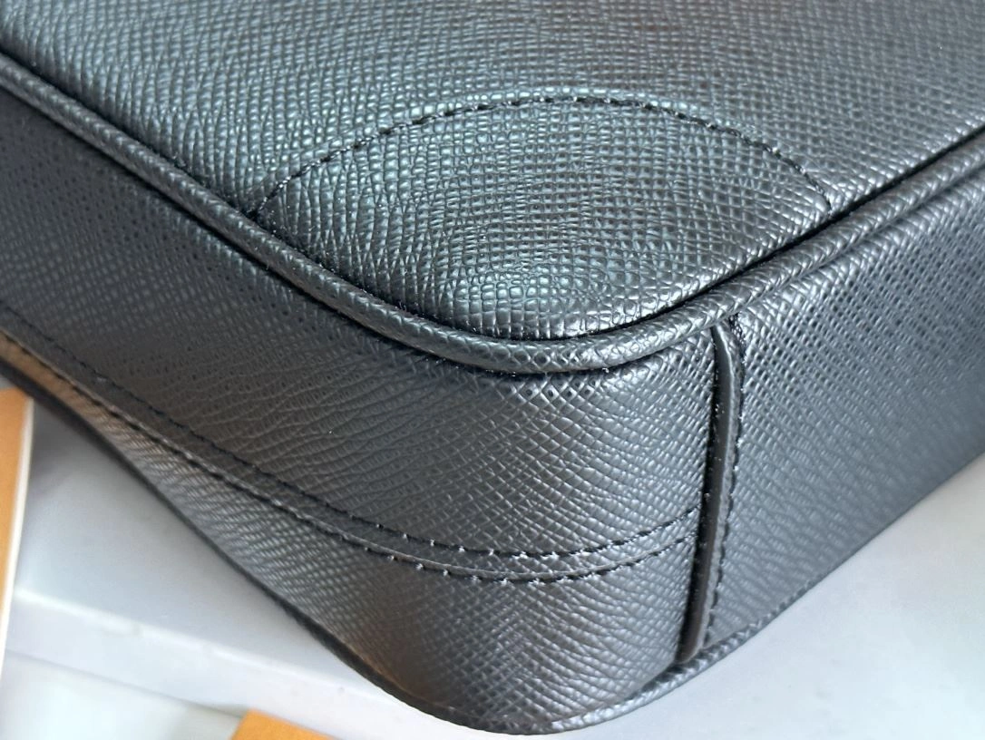 Mens Louis Vuitton Briefcases Comfortable 91767