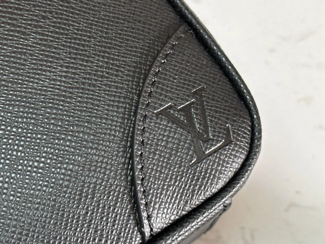 Mens Louis Vuitton Briefcases Comfortable 91767