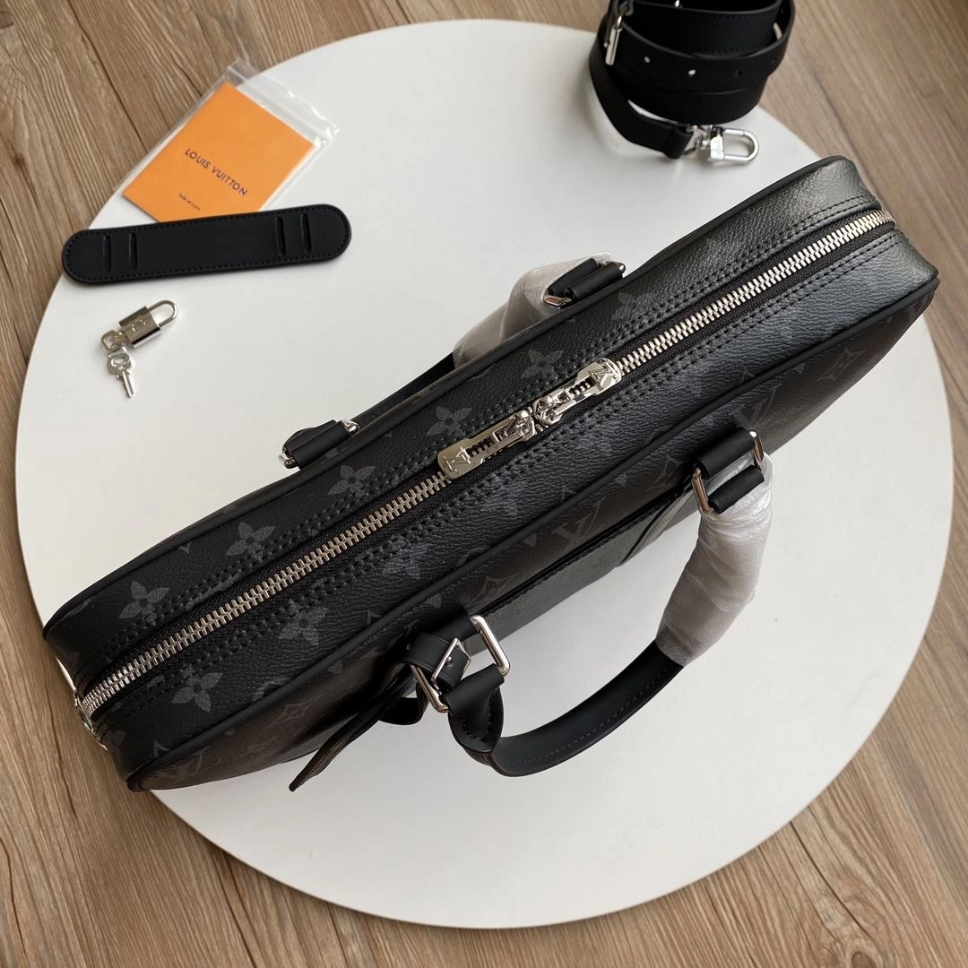 WellDesigned Mens Louis Vuitton Briefcases 91756