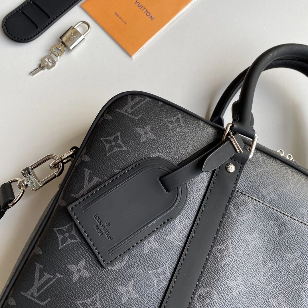 WellDesigned Mens Louis Vuitton Briefcases 91756