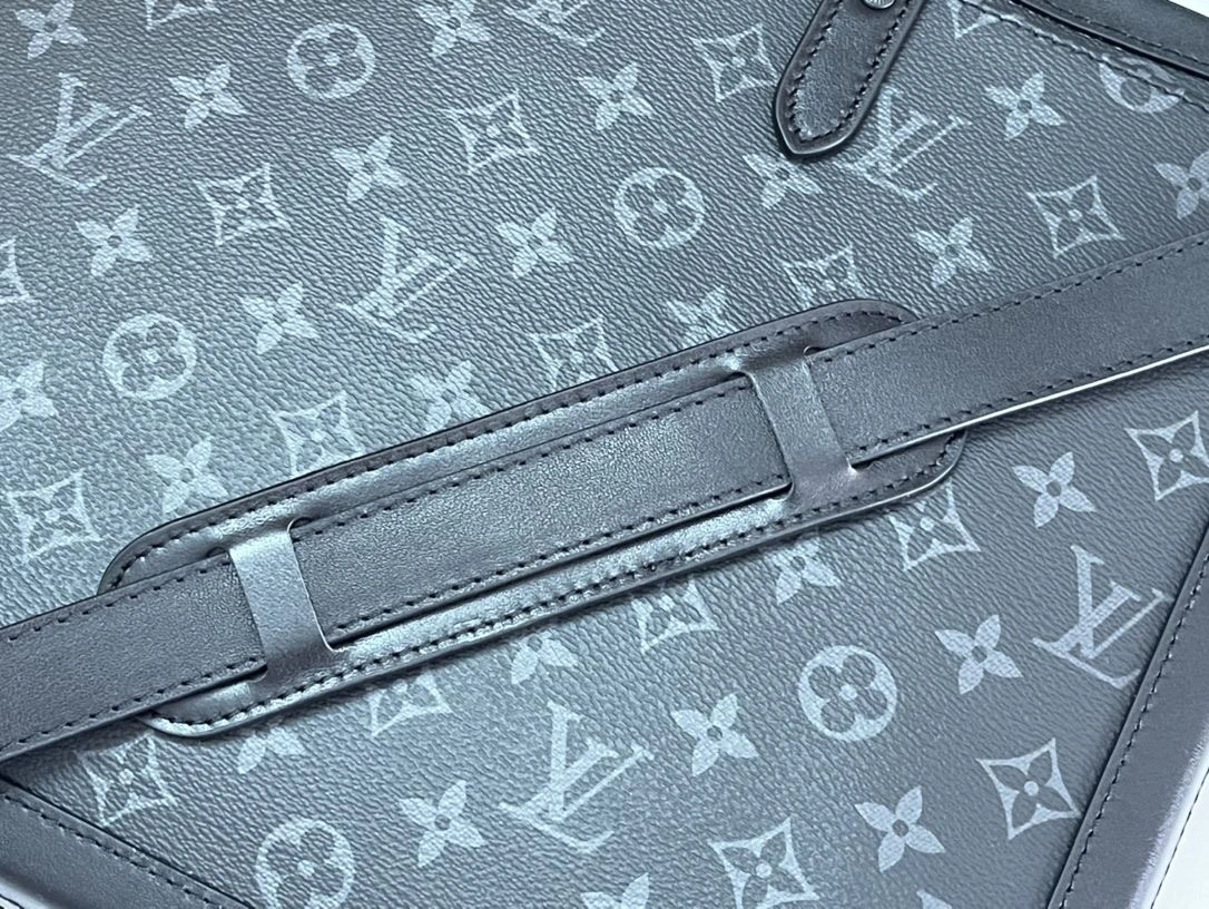Sporty Mens Louis Vuitton Briefcases 91752